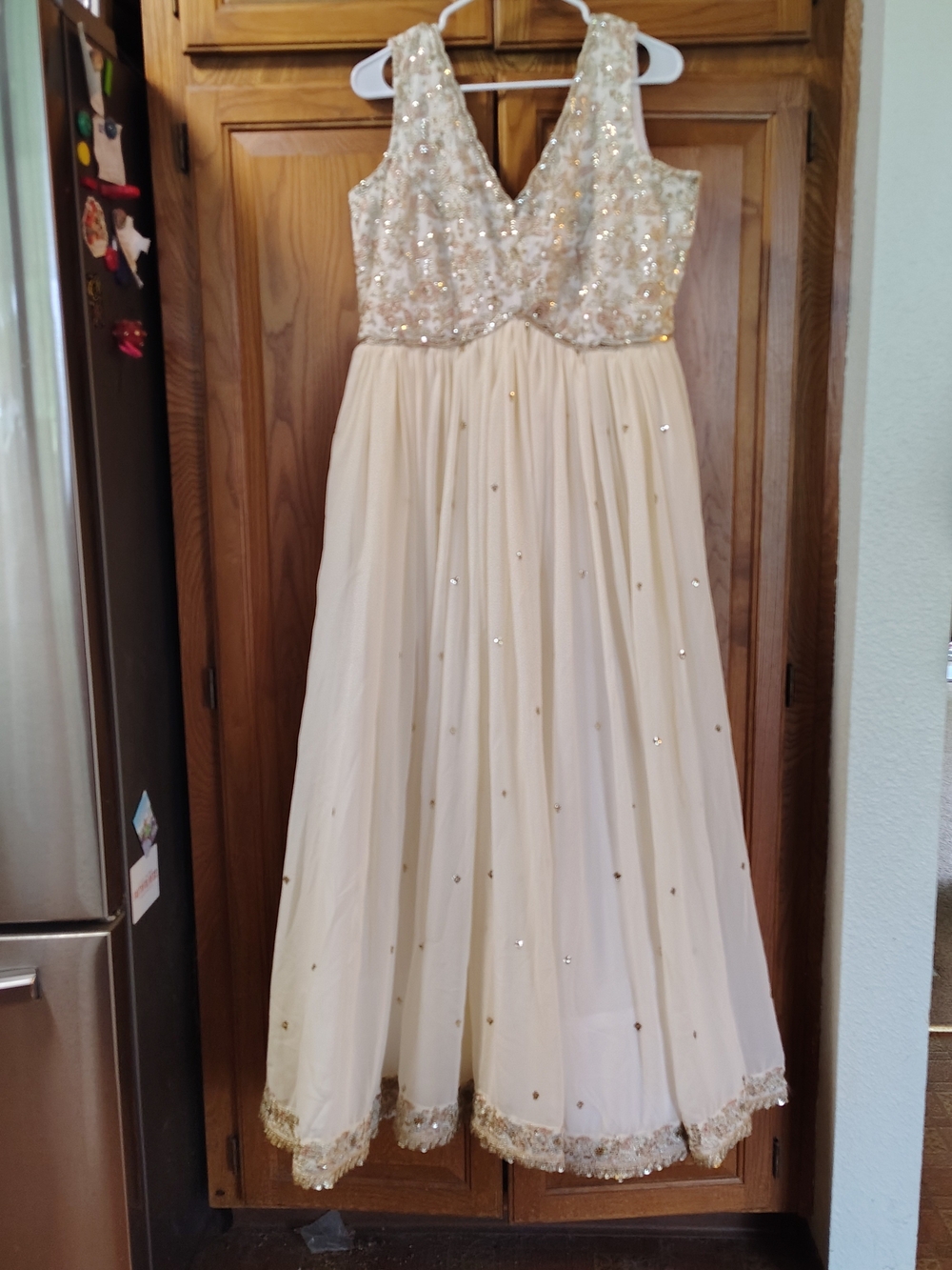 Lashkaraa Off White & Light Pink Floral Embroidered Sequin Dress Size L Elegant